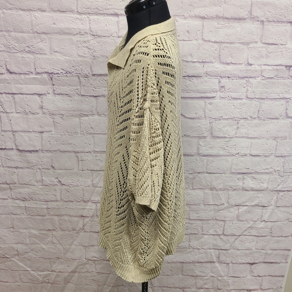 Boohoo Women's V-Neck Sweater in Cream - Picture 2 of 9